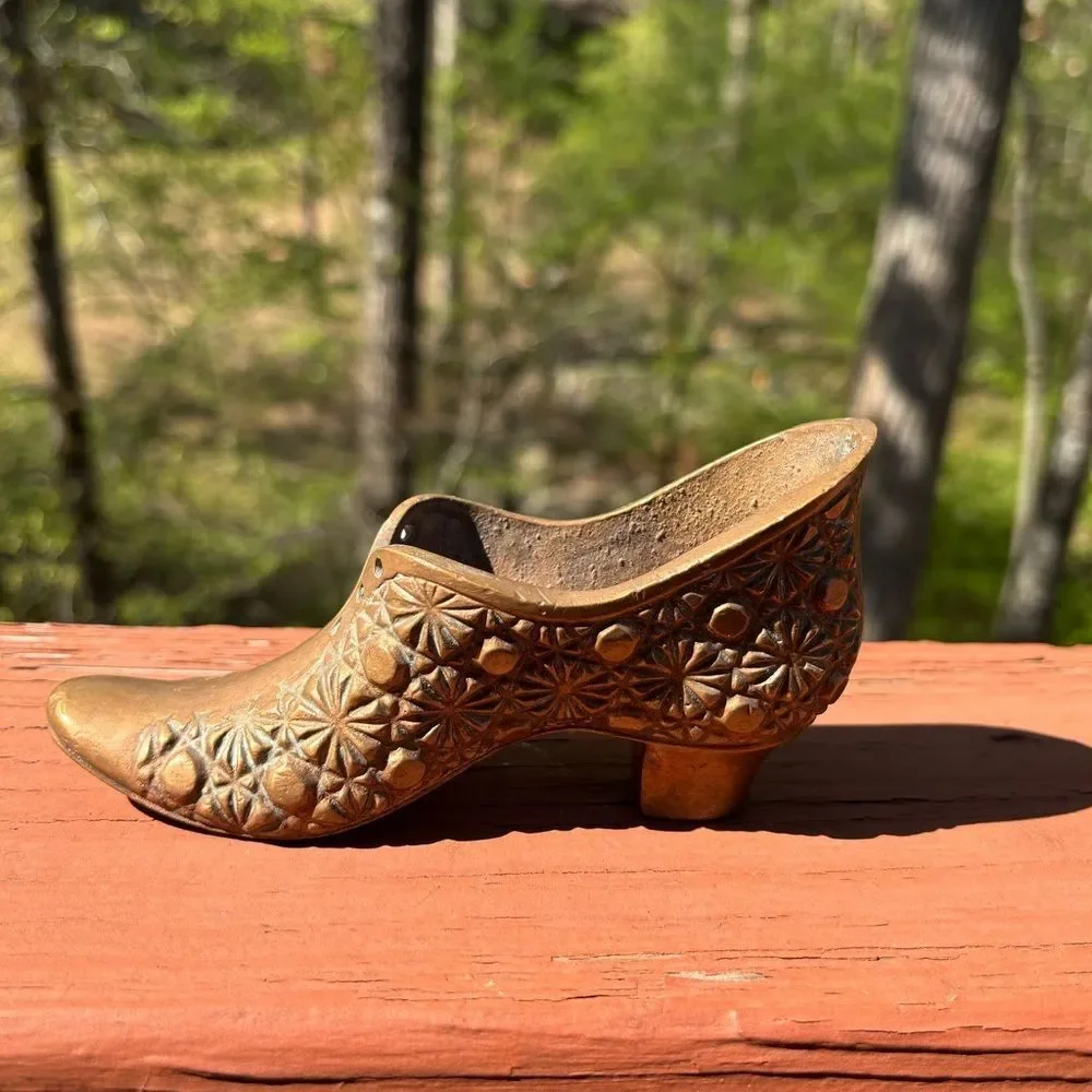VTG Victorian Shoe Paperweight/Shelf/Mantle Brass Decor